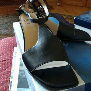 Joan&David sandals